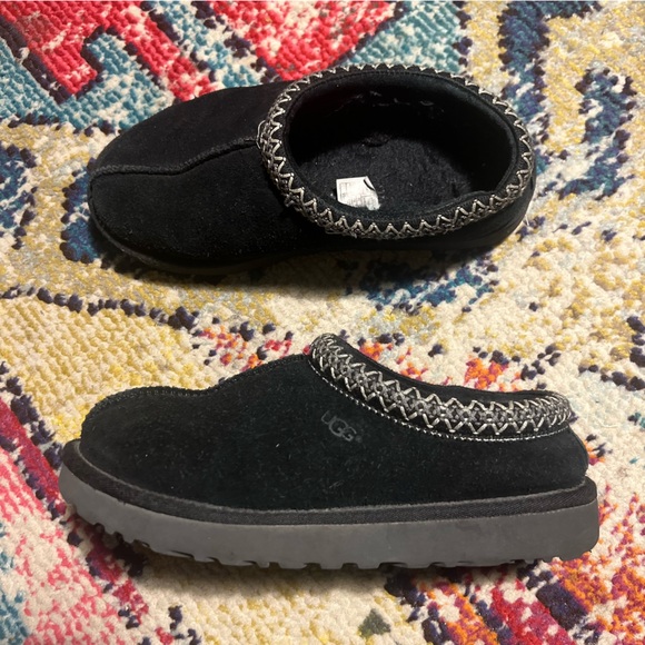 UGG Shoes - Ugg Tasman black slippers womens size 8